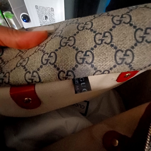 Gucci Bag - Picture 3 of 4